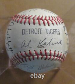 Detroit Tigers 1968 World Series Souvenir Ball with team facsimile signatures