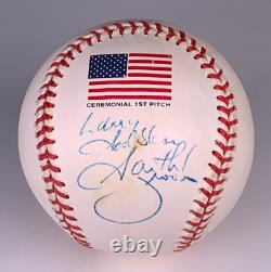 Garth Brooks 2001 World Series 9/11 Autographed Signed Baseball AMCo COA 26488