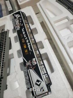 Super Rare Limited Edition Hawthorne Village White Sox World Series Train Set