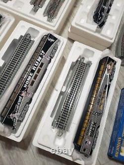 Super Rare Limited Edition Hawthorne Village White Sox World Series Train Set