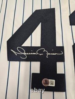 Yankees MARIANO RIVERA Signed 2009 World Series Baseball JERSEY COA Beckett BAS